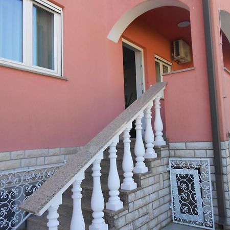 Apartments&Rooms Villa Chiara Krnica Esterno foto