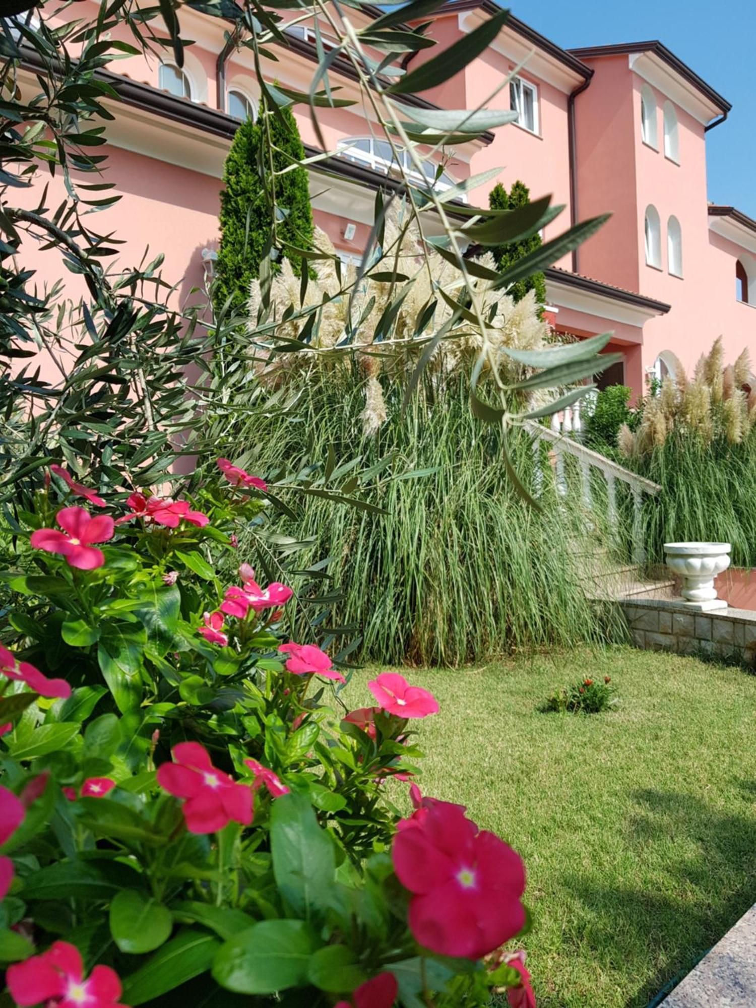 Apartments&Rooms Villa Chiara Krnica Esterno foto