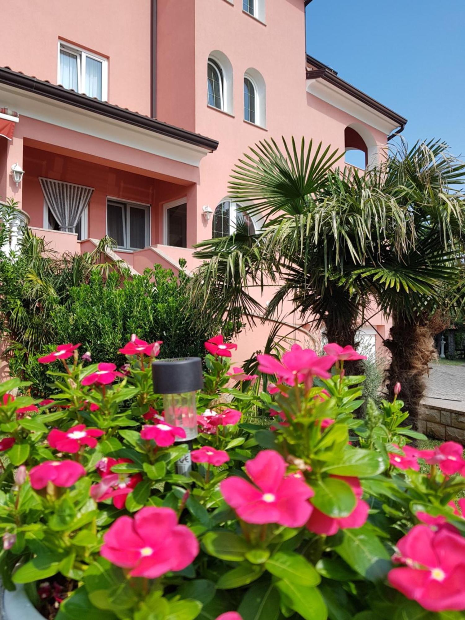 Apartments&Rooms Villa Chiara Krnica Esterno foto