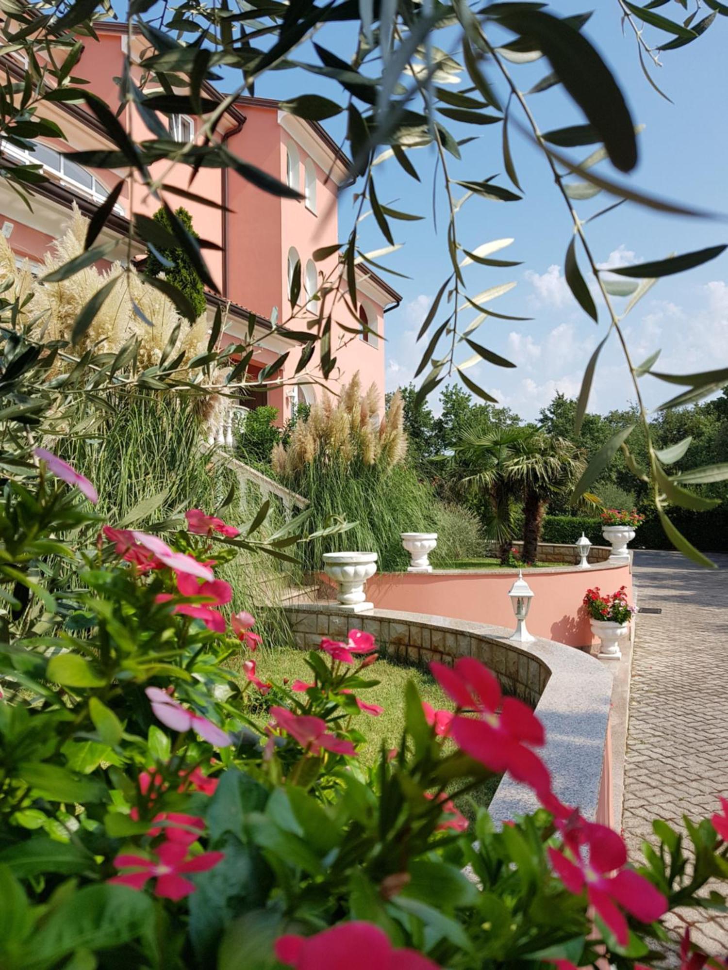 Apartments&Rooms Villa Chiara Krnica Esterno foto