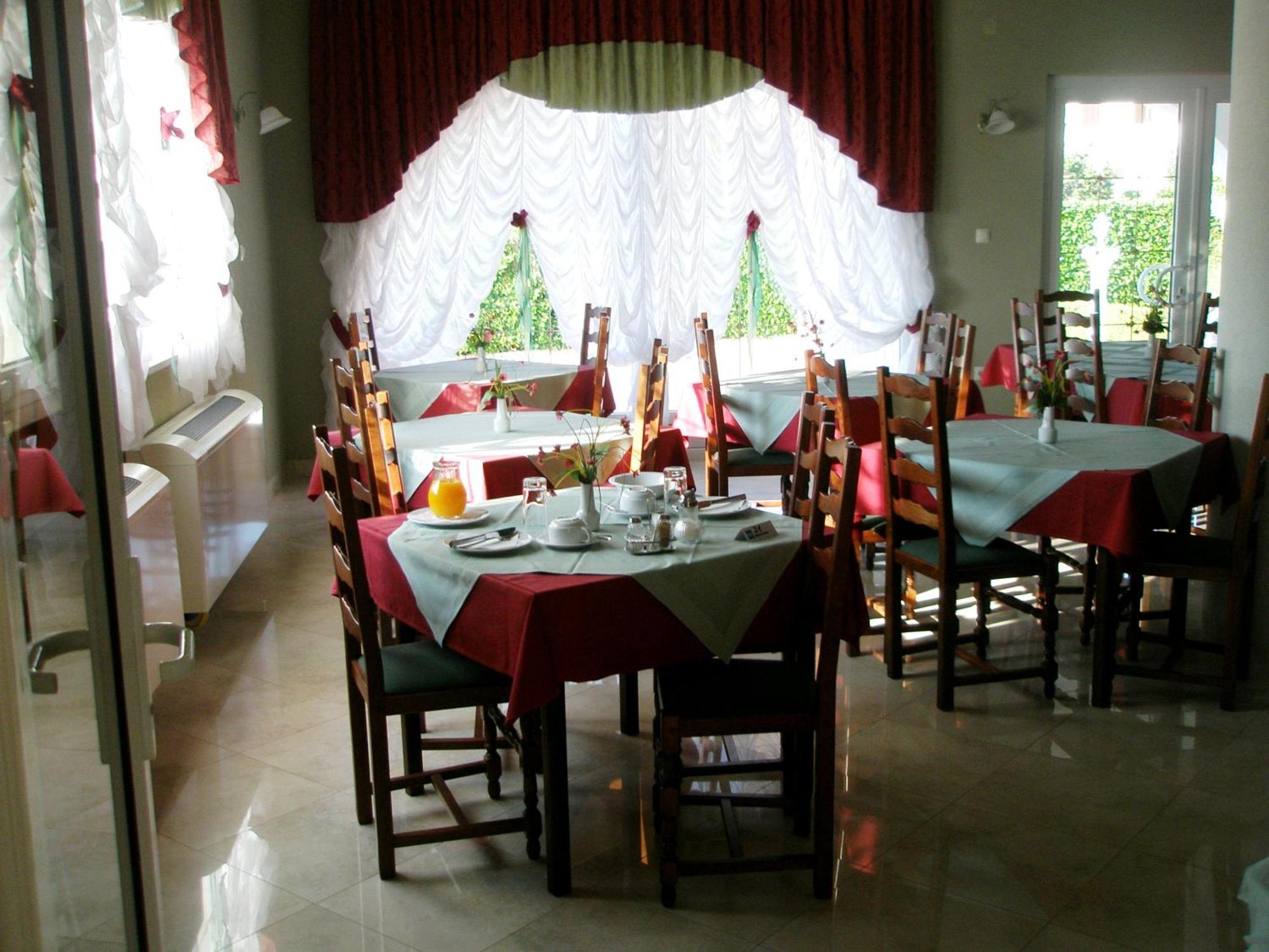 Apartments&Rooms Villa Chiara Krnica Esterno foto