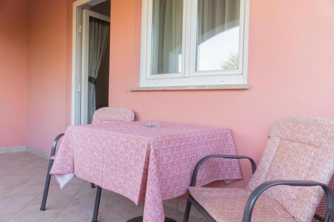 Apartments&Rooms Villa Chiara Krnica Esterno foto